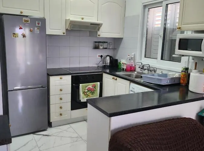 Jasmin Gardens 파포스